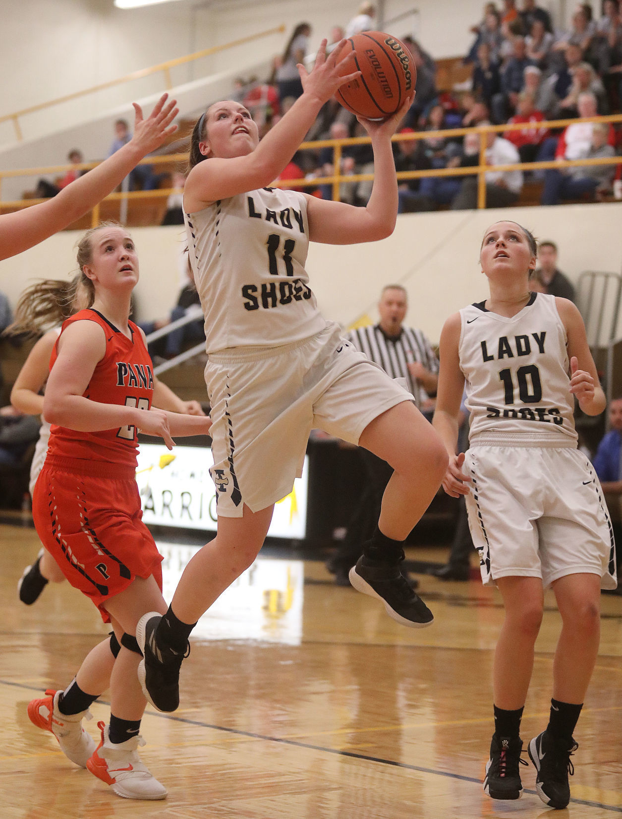 Teutopolis vs Pana girls basketball 2 2.11.19.jpg